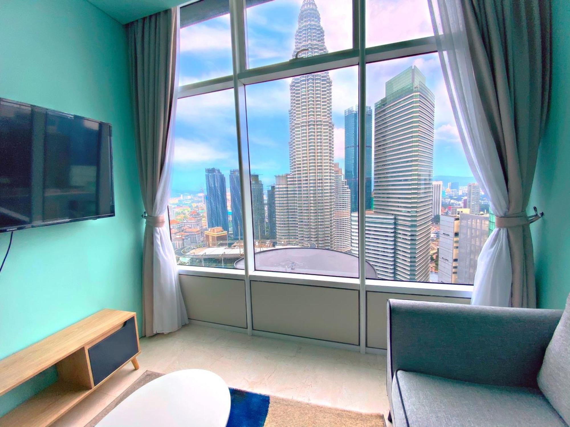Sky Klcc By Arman