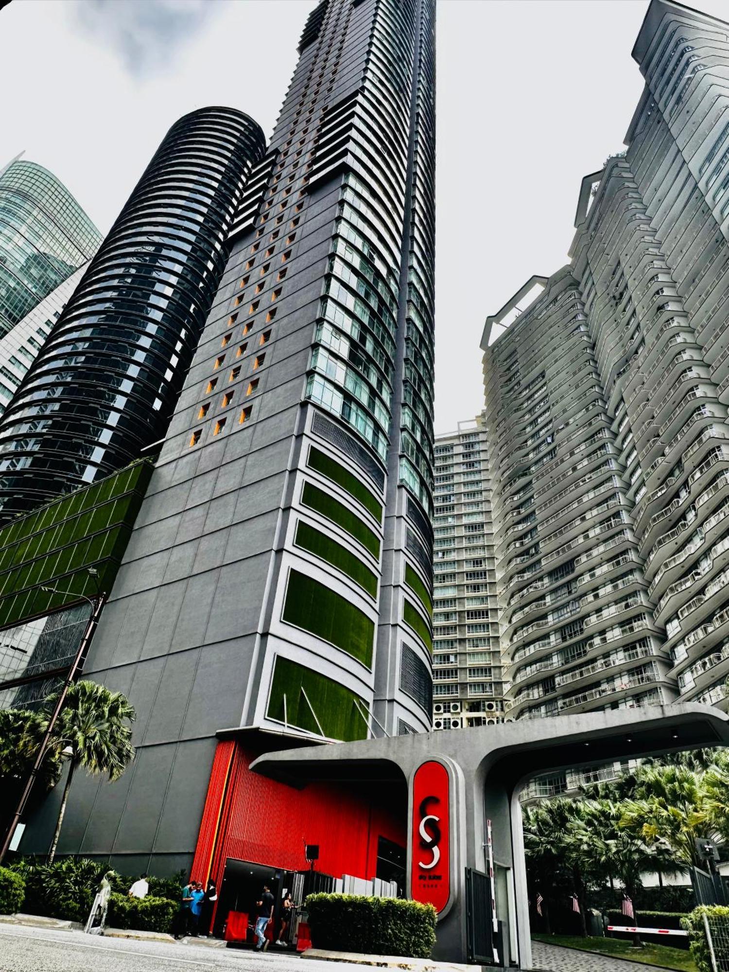Sky Klcc By Arman *